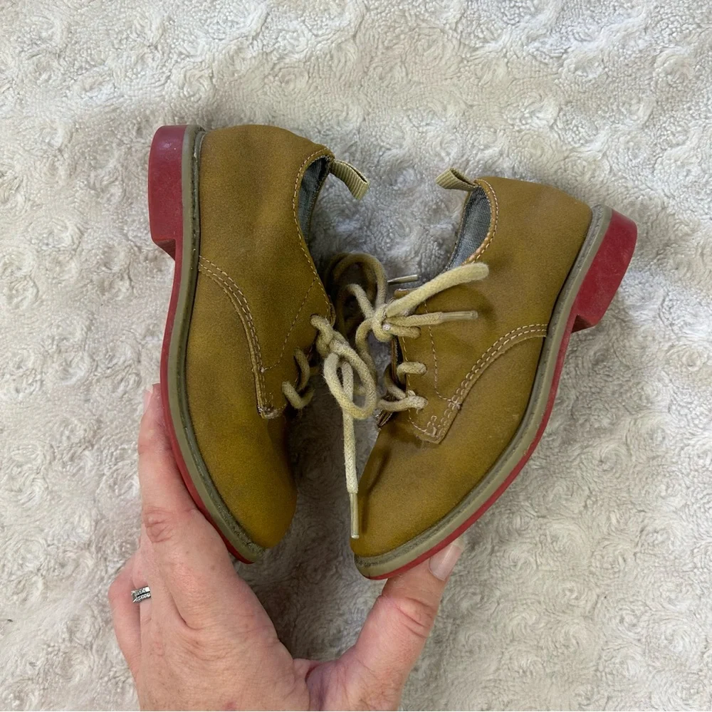 Carter’s Loafers Toddler Boy Dress Shoes Tan Size 7